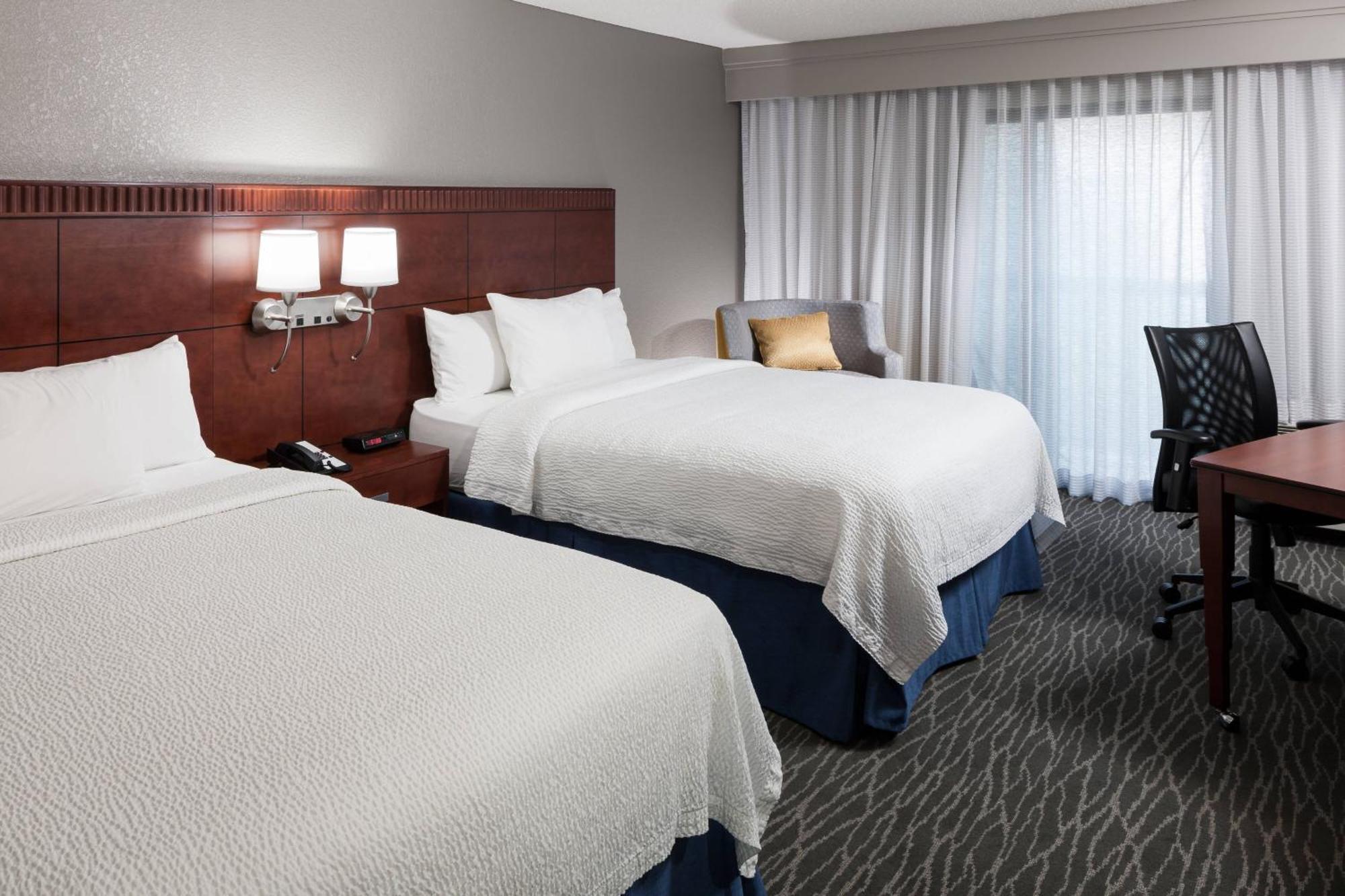 Отель Courtyard By Marriott Abilene Northeast Экстерьер фото